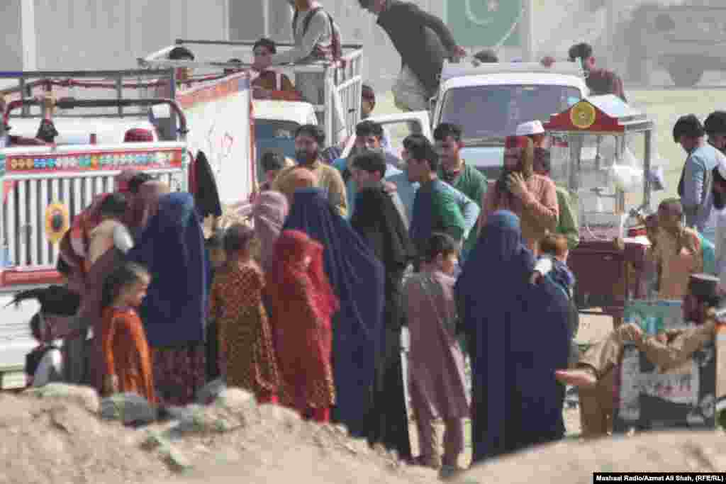 Afghans wait to cross the border. HRW said the deportations &quot;violate Pakistan&#39;s obligations as a party to the UN Convention Against Torture and under the customary international law principle of nonrefoulment -- not to forcibly return people to countries where they face a clear risk of torture or other persecution,&quot; HRW wrote.