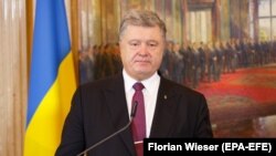 Ukrainian President Petro Poroshenko (file photo)