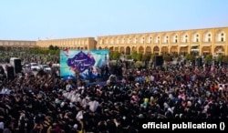 Thousands of children have sung Salute Commander in public spaces in major cities, including Tehran, Mashhad, Shiraz, and Isfahan, pictured.