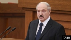 The last time Lukashenka addressed the nation in Belarusian was in 1994.