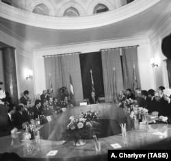 Central Asian leaders meeting in Ashgabat on December 13, 1991