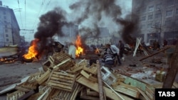 PHOTO GALLERY: Blood On The Streets: Russia's Constitutional Crisis, 30 Years On (CLICK TO VIEW)