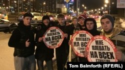 "Stopkham" activists out on patrol in northern Moscow.