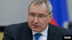 "We will build the cosmodrome by 2015, I promise," Russian Deputy Prime Minister Dmitry Rogozin said.