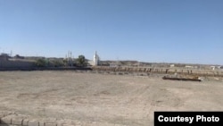 A picture showing the site of the Sunni mosque in Iranshahr.