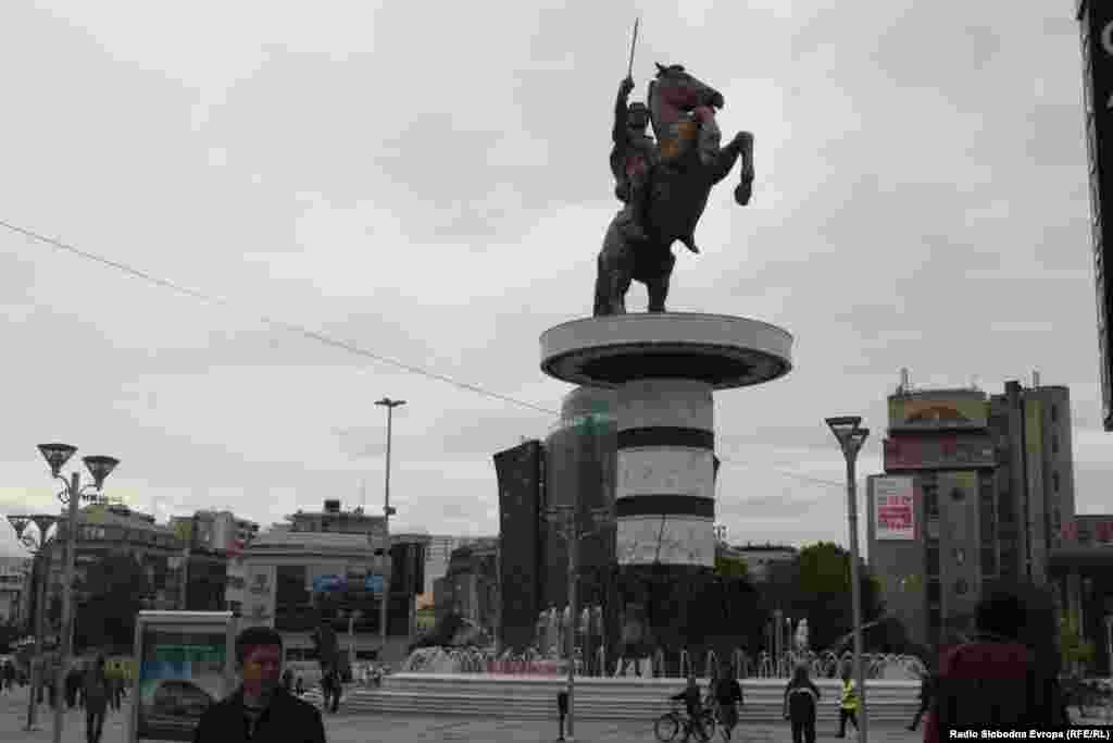 A monument to Alexander the Great in the center of Skopje