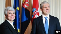 Croatian Prime Minister Jadranka Kosor (left) welcomes Serbian President Boris Tadic to Zagreb in November 2010. No longer best friends forever?