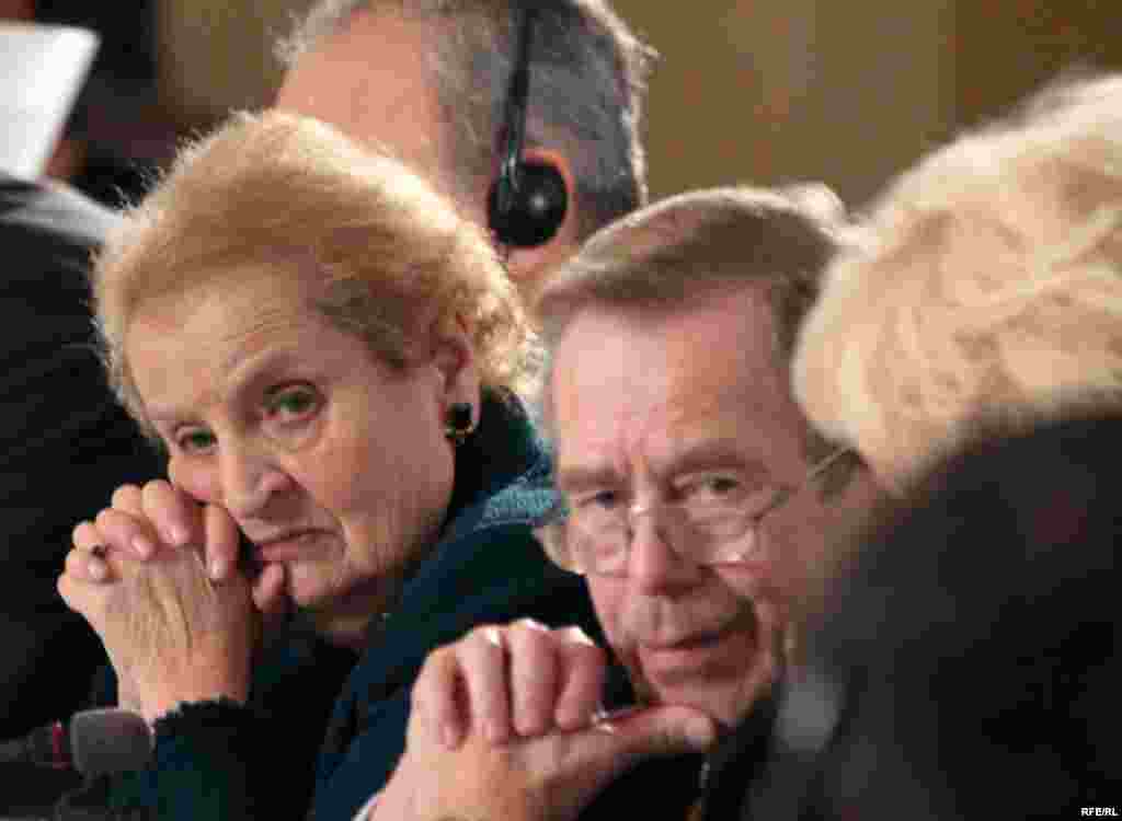 Former U.S. Secretary of State Madeleine Albright (left) joins&nbsp;Havel at his Forum 2000 Conference in Prague in October 2007.